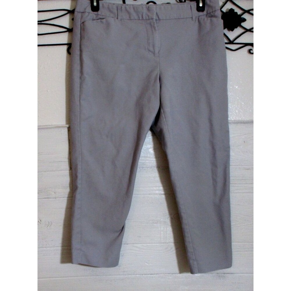 Liz Claiborne Capri Pants Women's Size 14 Gray Pockets